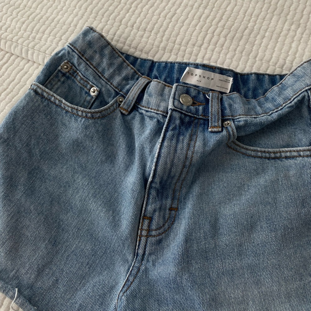 TOPSHOP mom denim shorts